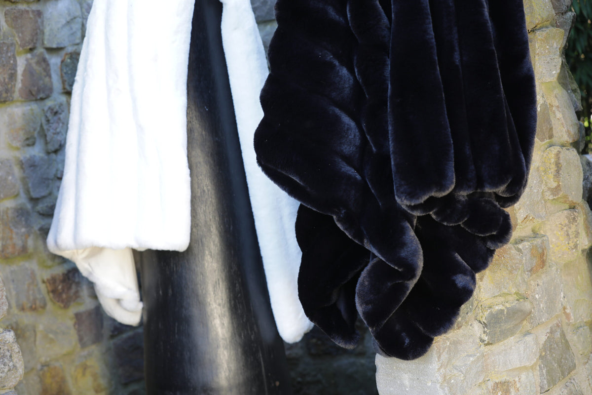Arctic Fox Black bontplaid