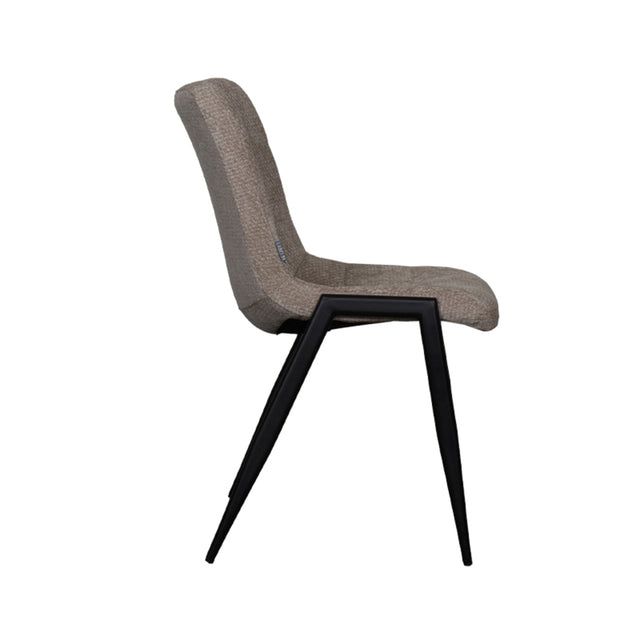 LABEL51 Eetkamerstoel Noor - Clay - Elite - Black Frame van LABEL51 – Luxe comfort op maat van PureWonen. Vraag naar de beste prijs.