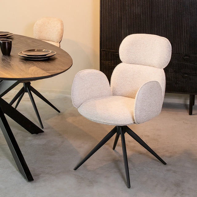 LABEL51 Eetkamerstoel Vidar - Naturel - Boucle van LABEL51 – Luxe comfort op maat van PureWonen. Vraag naar de beste prijs.