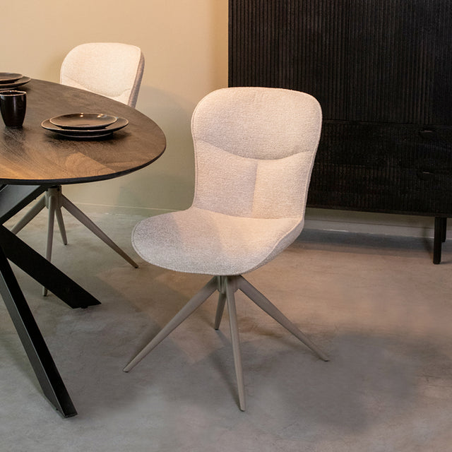 LABEL51 Eetkamerstoel Thorben - Naturel - Canyon van LABEL51 – Luxe comfort op maat van PureWonen. Vraag naar de beste prijs.