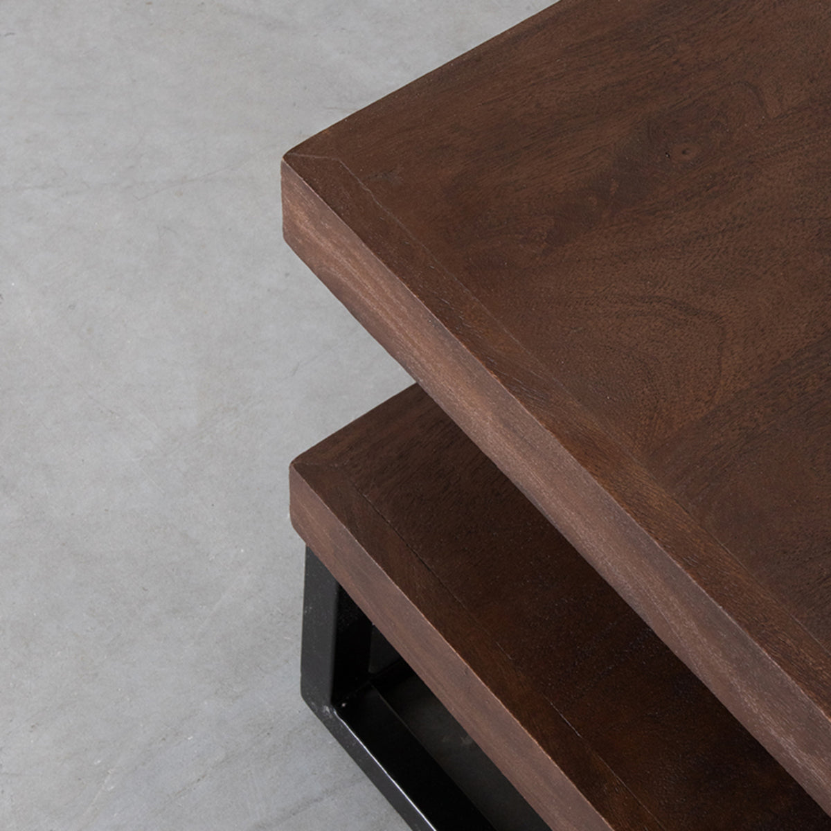 LABEL51 Salontafel Cube - Espresso - Mangohout - 80 cm van LABEL51 – Luxe comfort op maat van PureWonen. Vraag naar de beste prijs.
