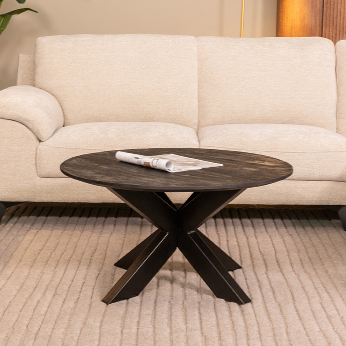 LABEL51 Salontafel Otis - Zwart - Mangohout - 80 cm van LABEL51 – Luxe comfort op maat van PureWonen. Vraag naar de beste prijs.