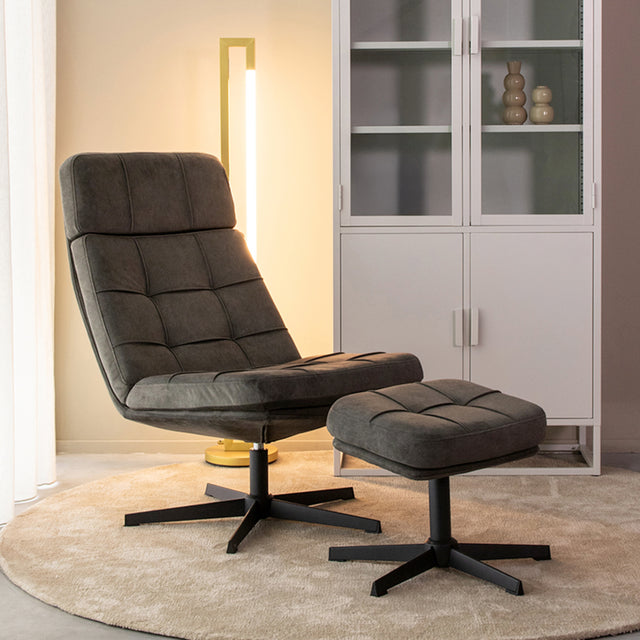LABEL51 Fauteuil Alvar - Antraciet - Cosmo - Incl. Hocker van LABEL51 – Luxe comfort op maat van PureWonen. Vraag naar de beste prijs.