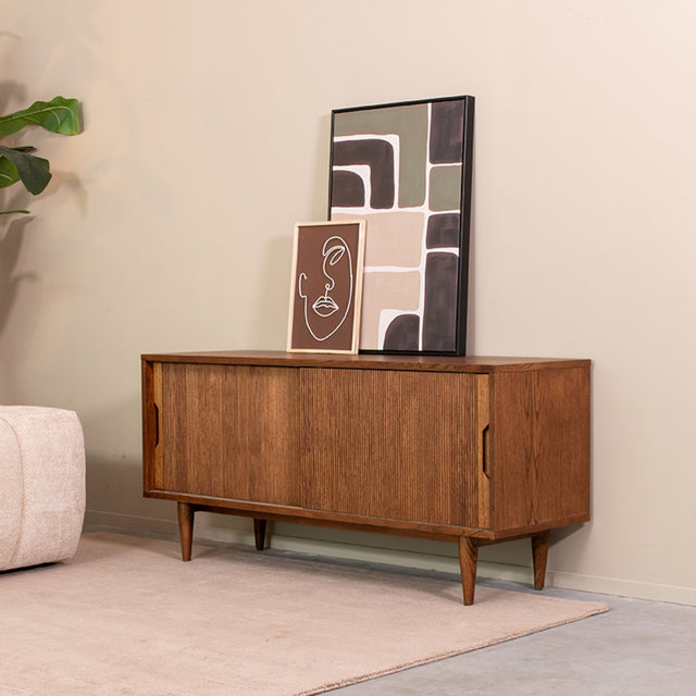 LABEL51 Tv-meubel Jule - Walnoot - Eiken - Tv-Meubel 130 cm van LABEL51 – Luxe comfort op maat van PureWonen. Vraag naar de beste prijs.