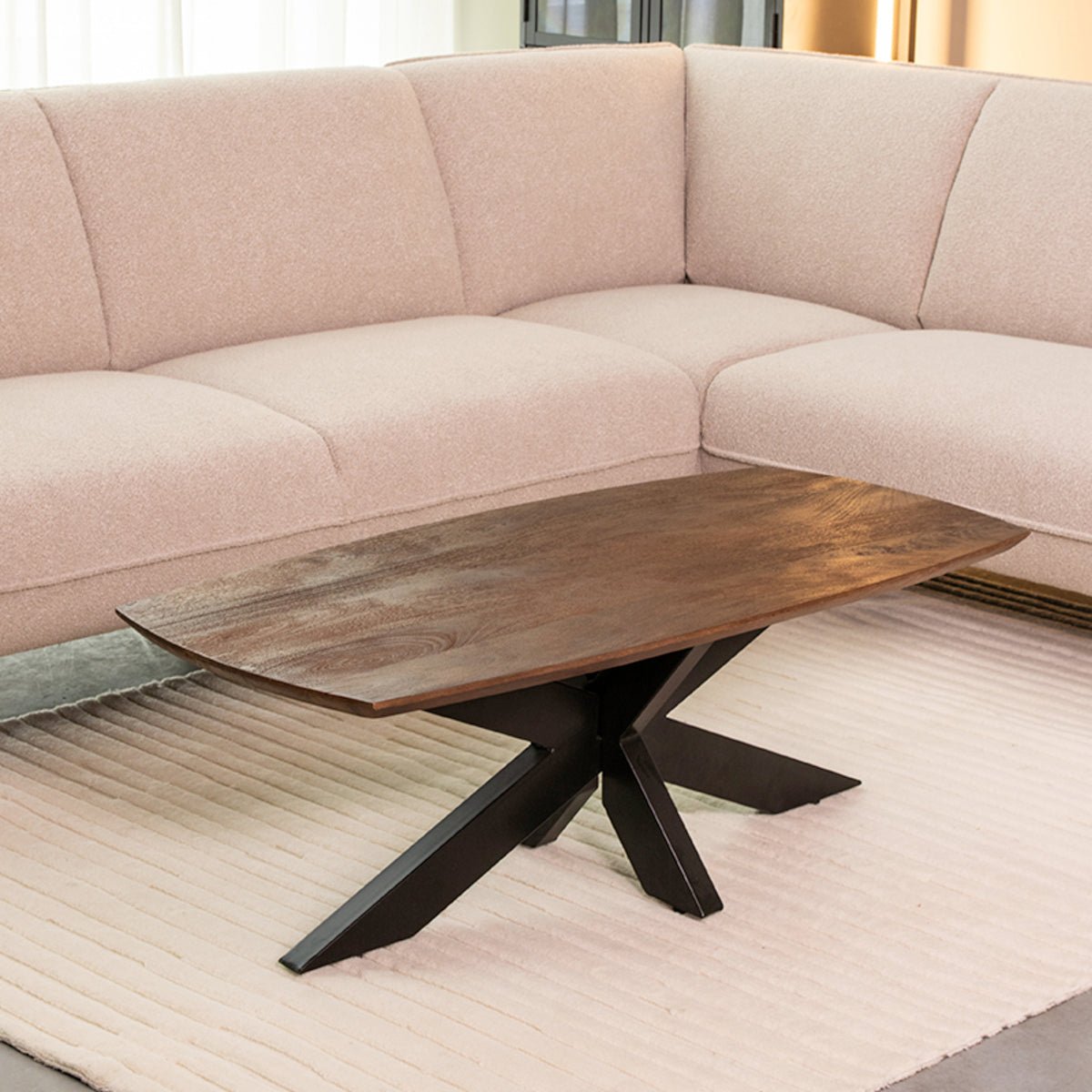 LABEL51 Salontafel Zane - Espresso - Mangohout - 120 cm van LABEL51 – Luxe comfort op maat van PureWonen. Vraag naar de beste prijs.