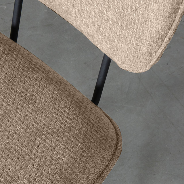 LABEL51 Eetkamerstoel Liva - Clay - Elite van LABEL51 – Luxe comfort op maat van PureWonen. Vraag naar de beste prijs.