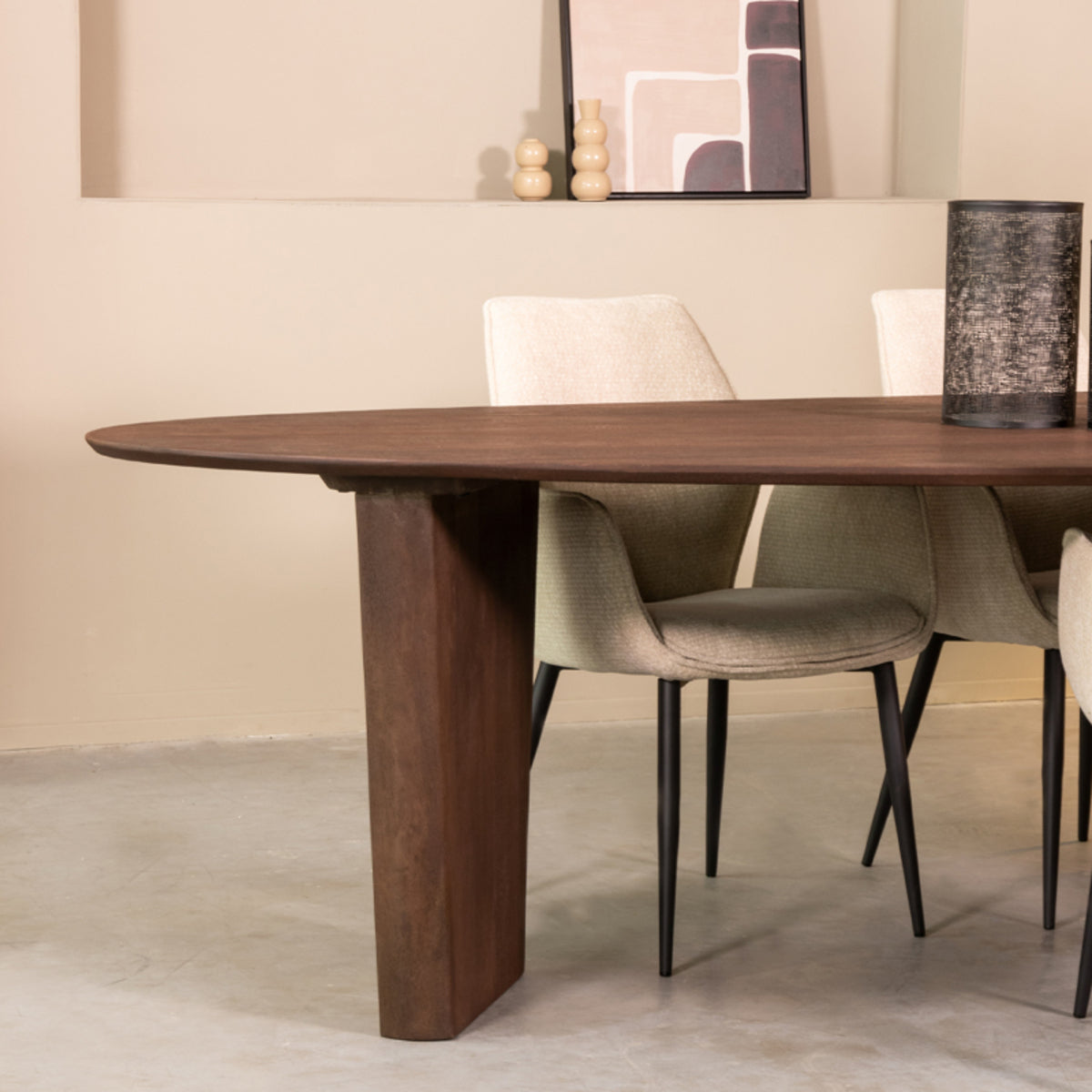 LABEL51 Eetkamertafel Wow - Espresso - Mangohout - 240x110 cm van LABEL51 – Luxe comfort op maat van PureWonen. Vraag naar de beste prijs.