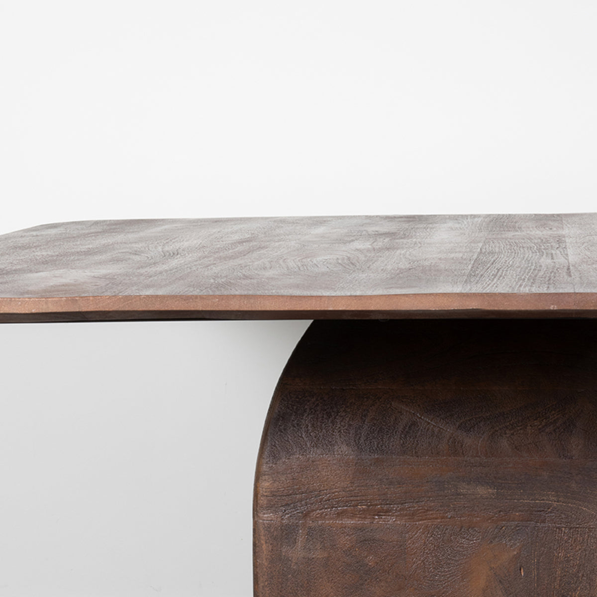 LABEL51 Eetkamertafel Ingo - Espresso - Mangohout van LABEL51 – Luxe comfort op maat van PureWonen. Vraag naar de beste prijs.