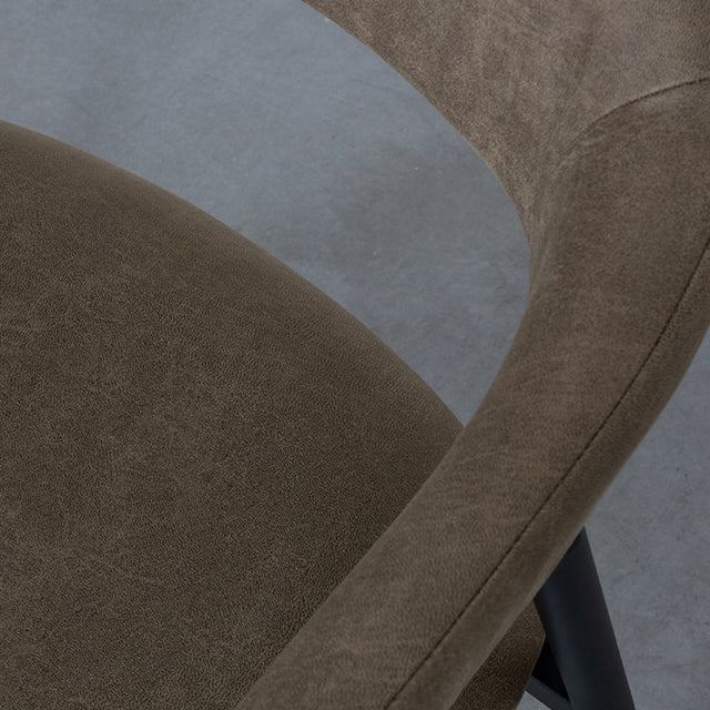 LABEL51 Eetkamerstoel Amaze - Moss - Micro Suede van LABEL51 – Luxe comfort op maat van PureWonen. Vraag naar de beste prijs.