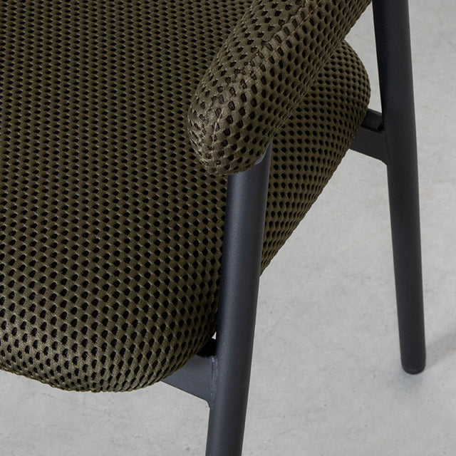 LABEL51 Eetkamerstoel Amaze - Hunter - Breathe van LABEL51 – Luxe comfort op maat van PureWonen. Vraag naar de beste prijs.