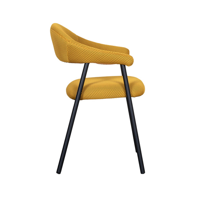 LABEL51 Eetkamerstoel Amaze - Oker - Breathe van LABEL51 – Luxe comfort op maat van PureWonen. Vraag naar de beste prijs.