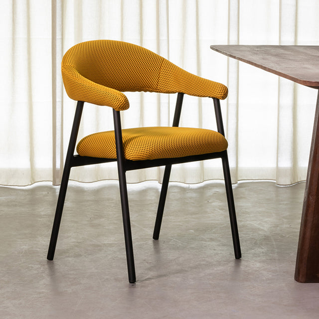 LABEL51 Eetkamerstoel Amaze - Oker - Breathe van LABEL51 – Luxe comfort op maat van PureWonen. Vraag naar de beste prijs.