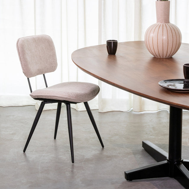 LABEL51 Eetkamerstoel Liva - Naturel - Elite van LABEL51 – Luxe comfort op maat van PureWonen. Vraag naar de beste prijs.