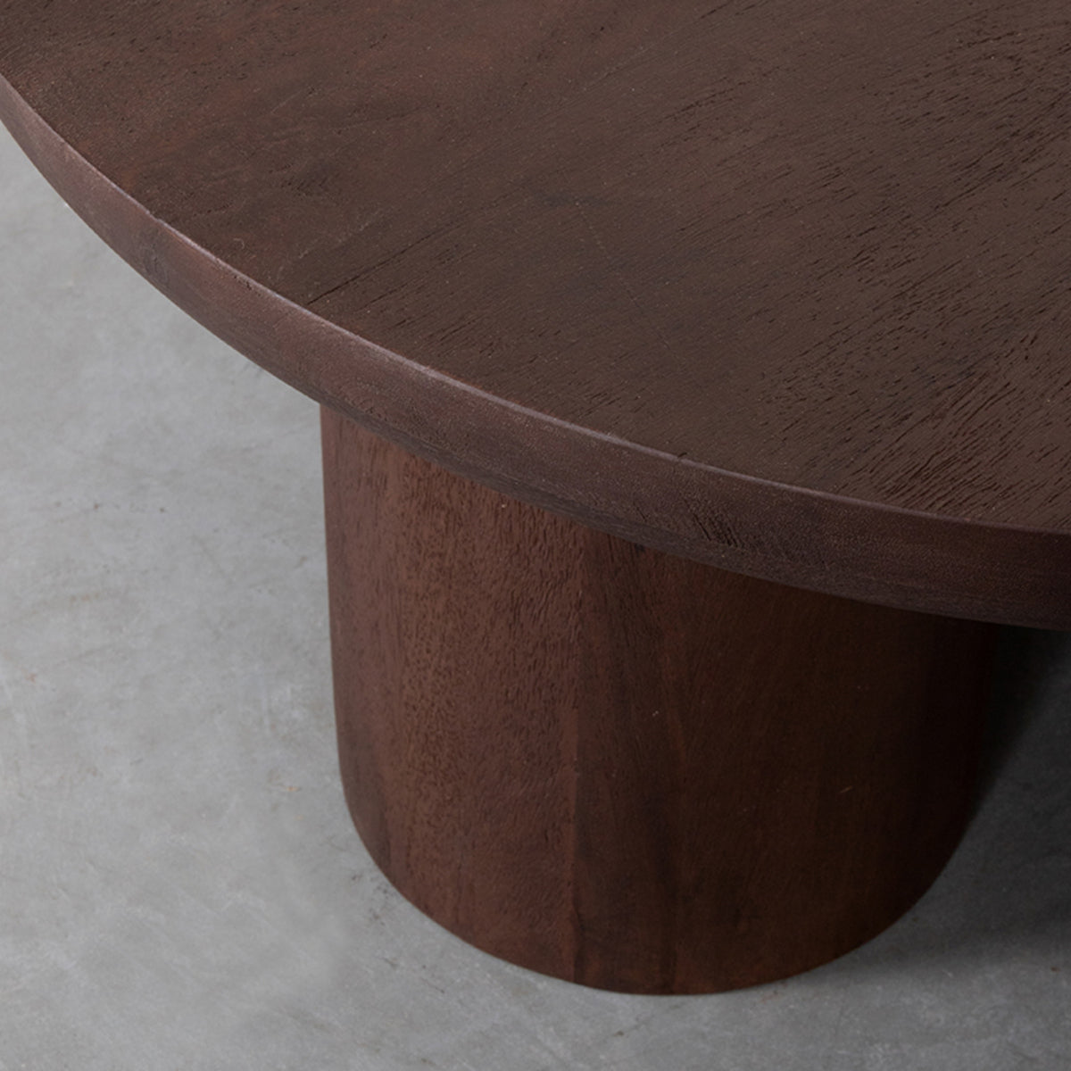 LABEL51 Salontafel Olly - Espresso - Mangohout - 90 cm van LABEL51 – Luxe comfort op maat van PureWonen. Vraag naar de beste prijs.