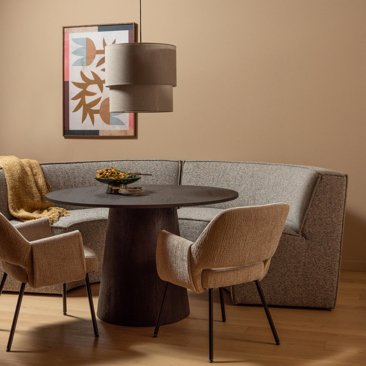 Europa 4 Zits Eetbank Geweven Stof Zand Melange van WOOOD – Luxe comfort op maat van PureWonen. Vraag naar de beste prijs.