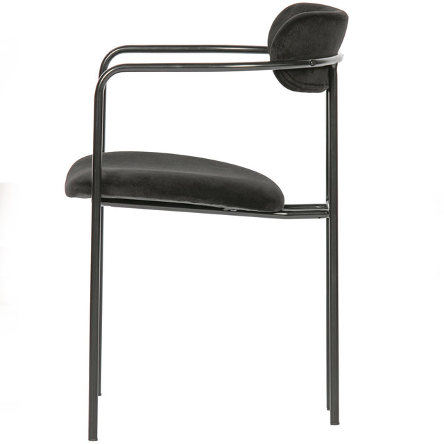 Ivy Eetkamerstoel Fluweel Zwart van WOOOD – Luxe comfort op maat van PureWonen. Vraag naar de beste prijs.