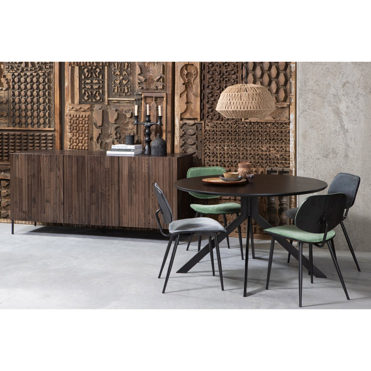 Bruno Eettafel Rond Mdf Zwart O120 Cm van WOOOD – Luxe comfort op maat van PureWonen. Vraag naar de beste prijs.