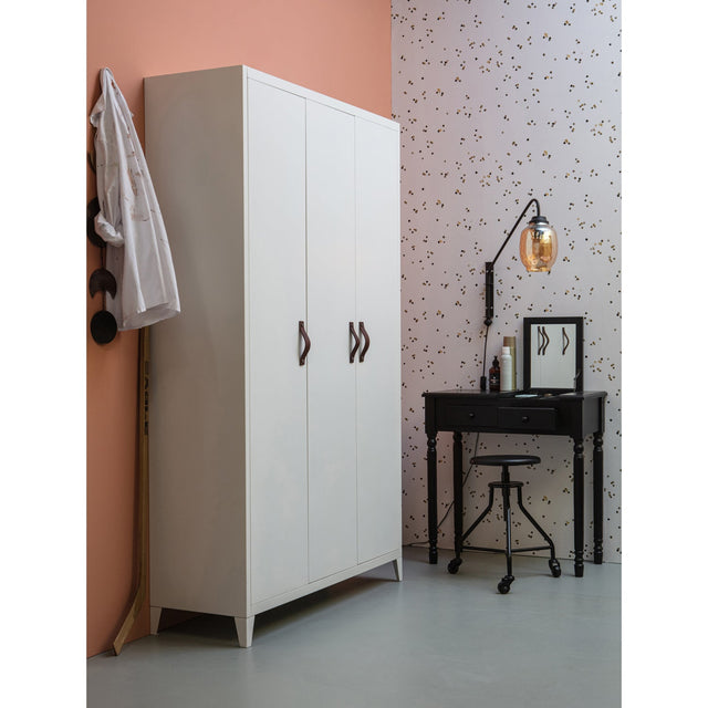 Romy Hal/Kaptafel Hout Zwart van WOOOD – Luxe comfort op maat van PureWonen. Vraag naar de beste prijs.