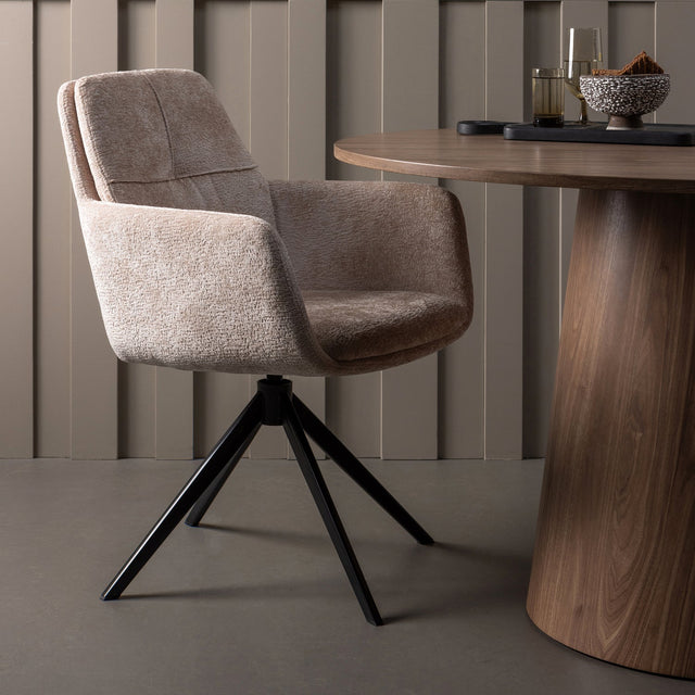 Maan Eettafel Rond Mdf Walnoot O120 Cm van WOOOD – Luxe comfort op maat van PureWonen. Vraag naar de beste prijs.