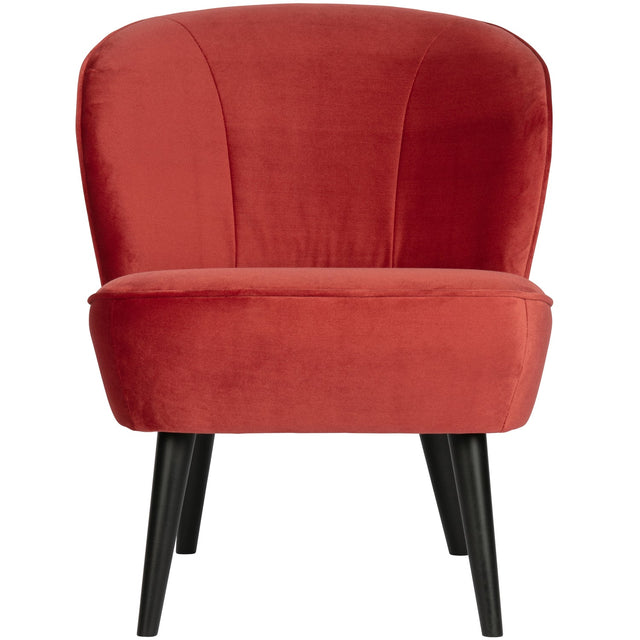 Sara Fauteuil Fluweel Raspberry van WOOOD – Luxe comfort op maat van PureWonen. Vraag naar de beste prijs.
