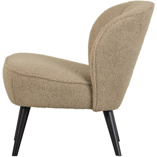 Sara Fauteuil Teddy Sand van WOOOD – Luxe comfort op maat van PureWonen. Vraag naar de beste prijs.