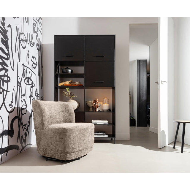 Atty Draaifauteuil Zand van WOOOD – Luxe comfort op maat van PureWonen. Vraag naar de beste prijs.