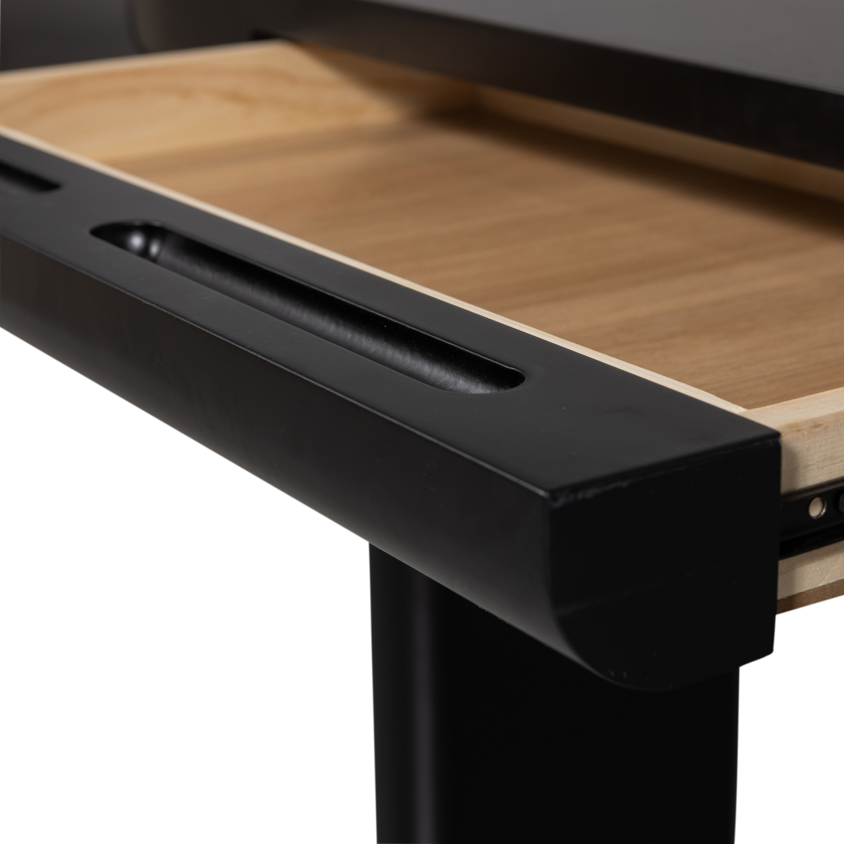 Mael Bureau/Sidetable Fineer Zwart van WOOOD – Luxe comfort op maat van PureWonen. Vraag naar de beste prijs.