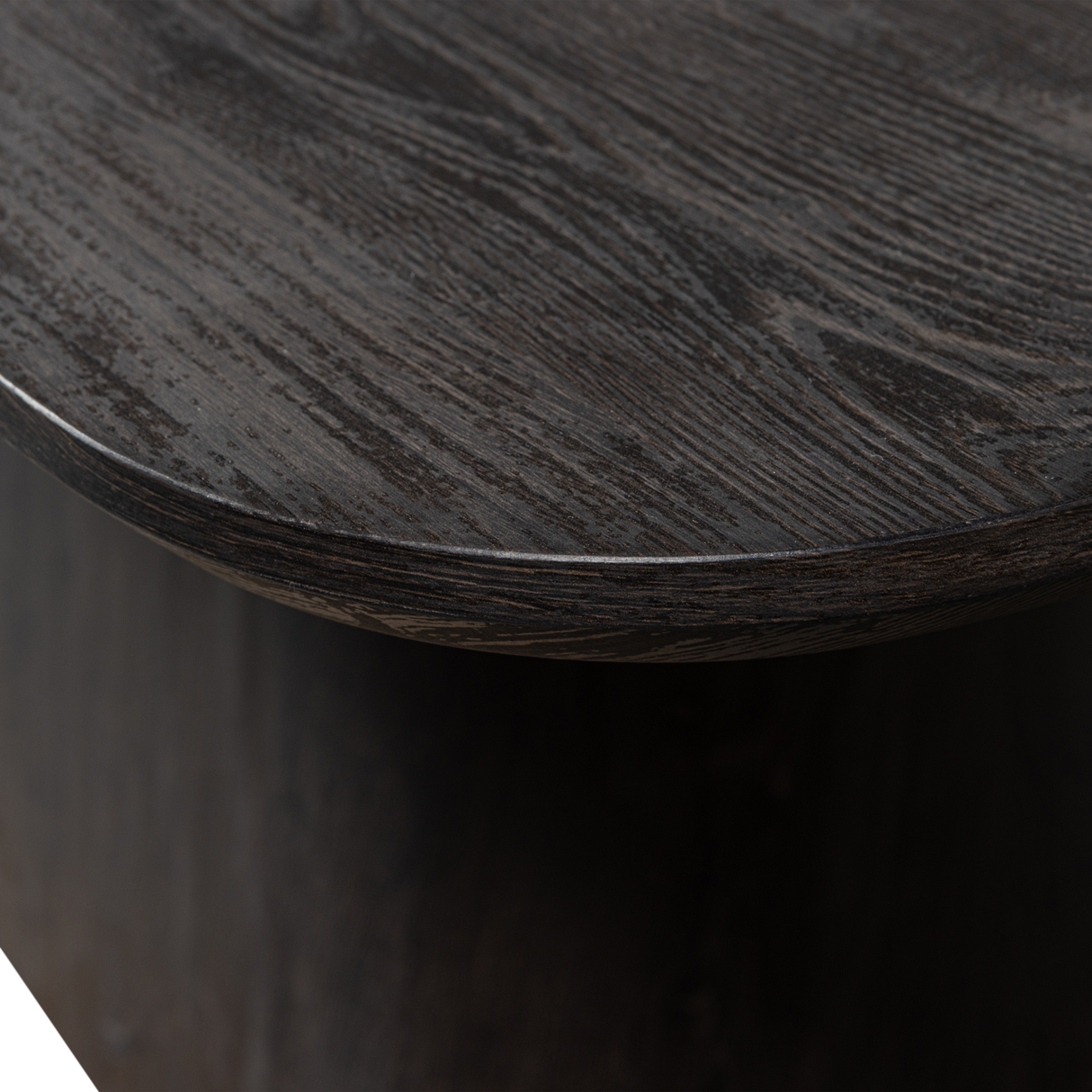 Leah Eettafel Mdf Donkerbruin 200x105 Cm van WOOOD – Luxe comfort op maat van PureWonen. Vraag naar de beste prijs.