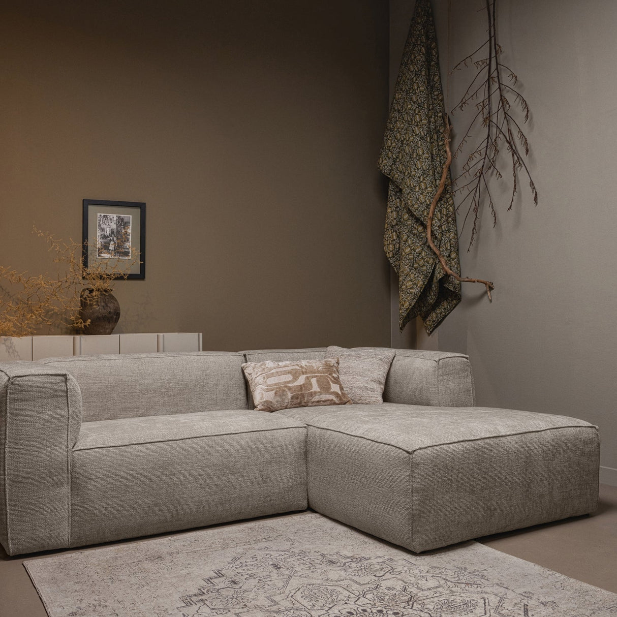 Bean Chaise Longue Rechts Grove Melange Travertin van WOOOD – Luxe comfort op maat van PureWonen. Vraag naar de beste prijs.