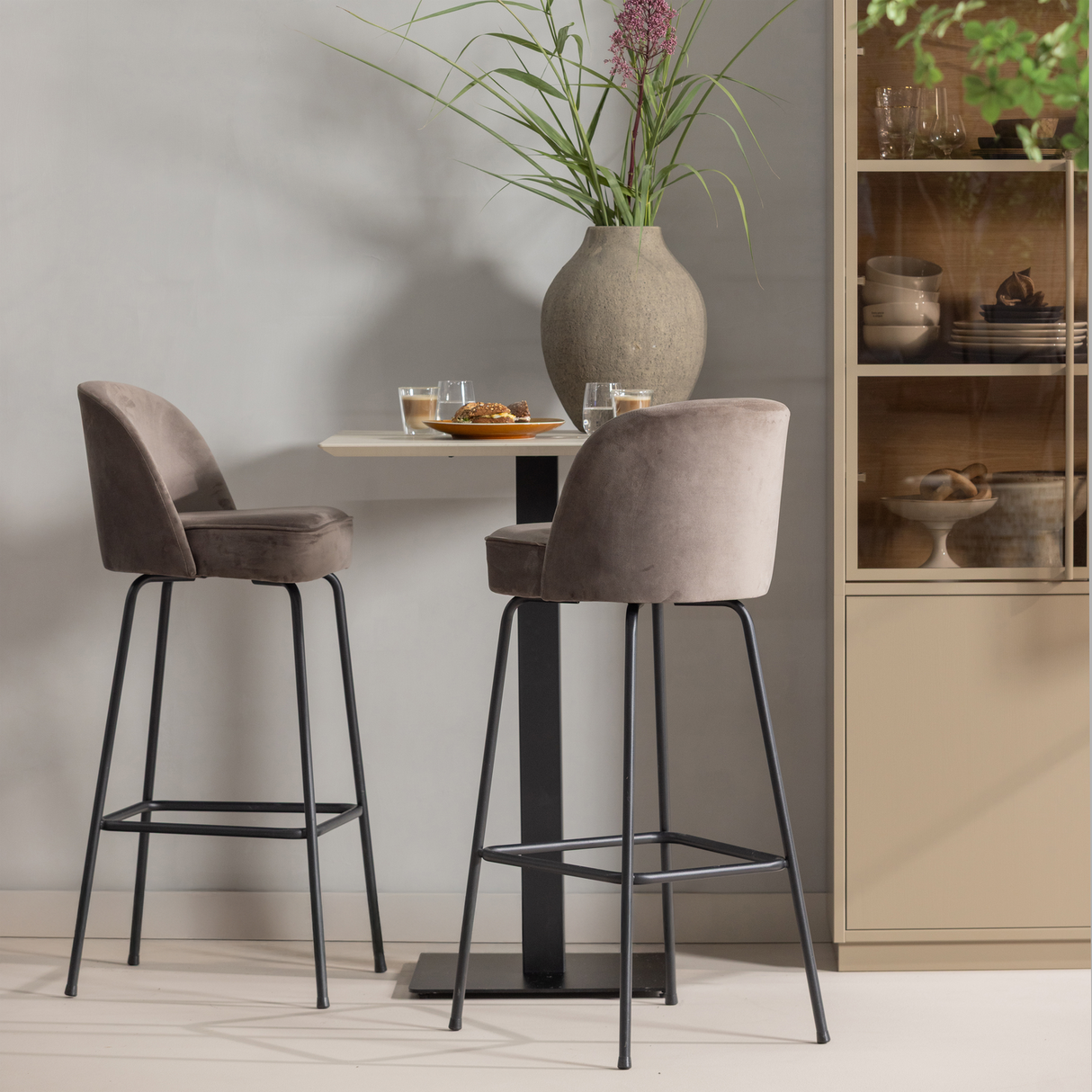 Bistro Vierkante Bartafel Poot Metaal Zwart 105 X50 X50 Cm