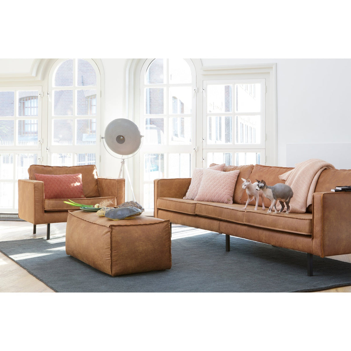 Rodeo Poef 43x120x60 Ecoleer Cognac