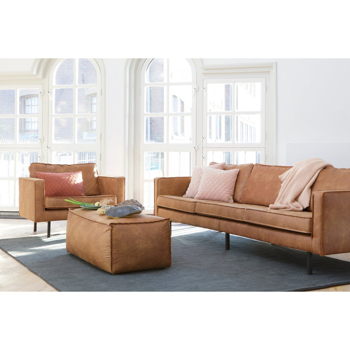 Rodeo Poef 43x120x60 Ecoleer Cognac