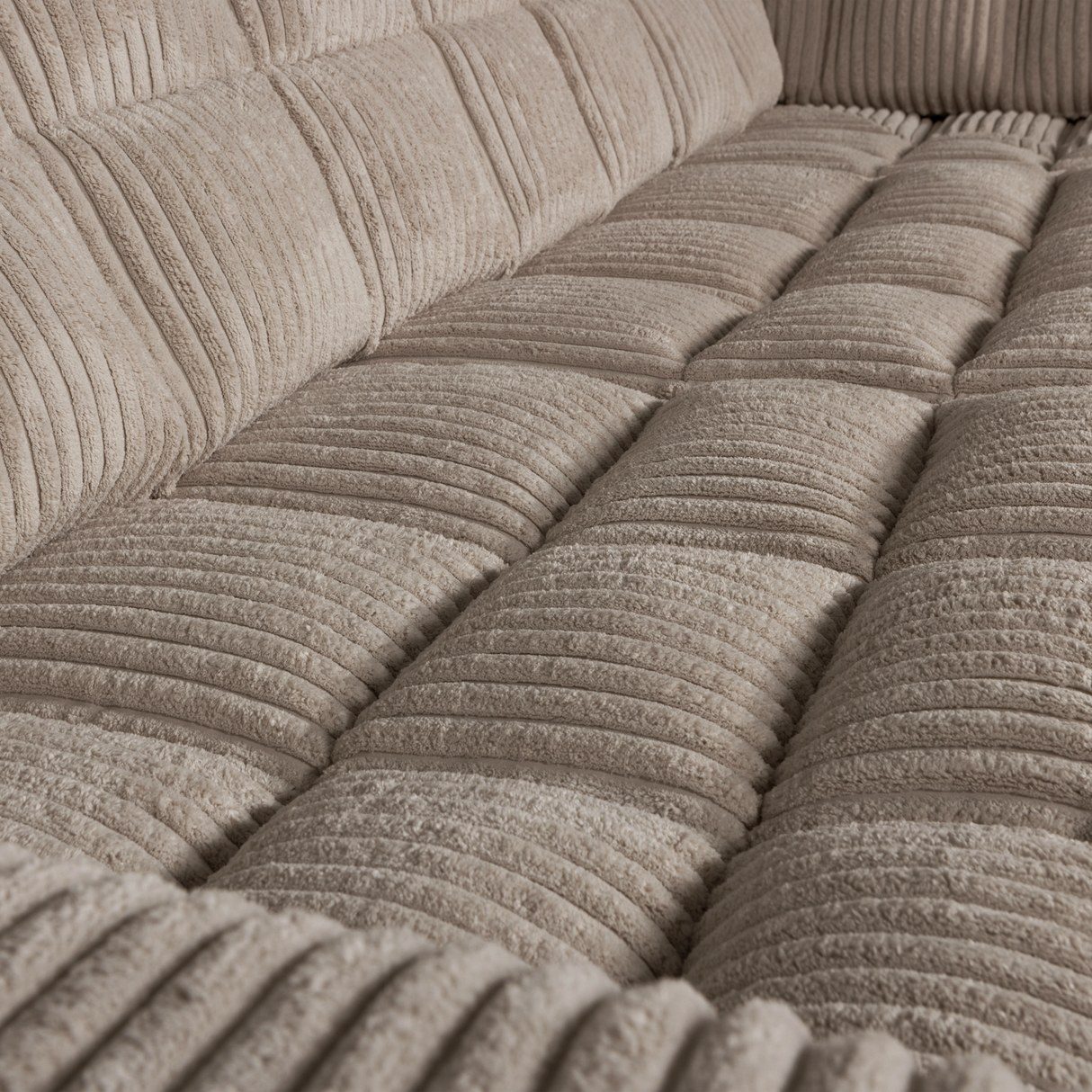 Second Date Hoekbank Rechts Grove Ribstof Mud van WOOOD – Luxe comfort op maat van PureWonen. Vraag naar de beste prijs.
