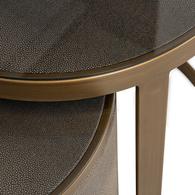 Bijzettafel Bloomville met glas set van 2 (Gold) van Richmond Interiors – Luxe comfort op maat van PureWonen. Vraag naar de beste prijs.