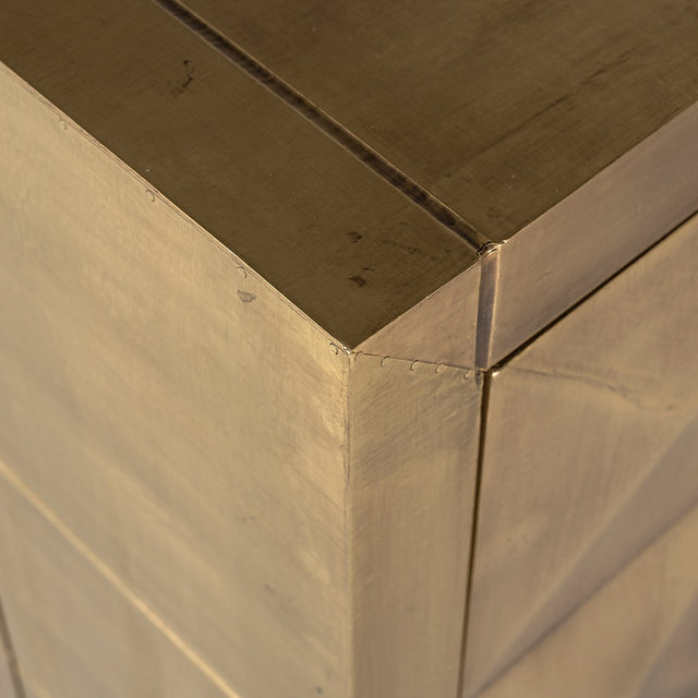 Dressoir Collada 3-deuren (Brushed Gold) van Richmond Interiors – Luxe comfort op maat van PureWonen. Vraag naar de beste prijs.