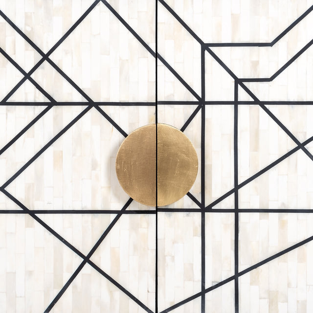 Dressoir Novas 4-deuren van Richmond Interiors – Luxe comfort op maat van PureWonen. Vraag naar de beste prijs.