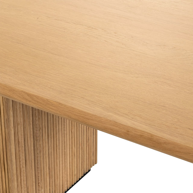 Eettafel Belfort 240 (Natural oak) van Richmond Interiors – Luxe comfort op maat van PureWonen. Vraag naar de beste prijs.