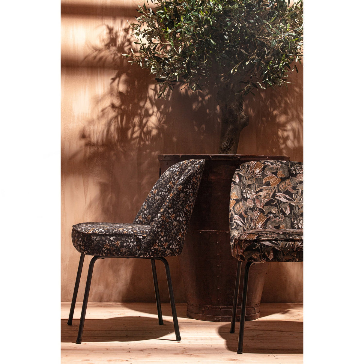 Vogue Eetkamerstoel Velvet Bouquet Zwart