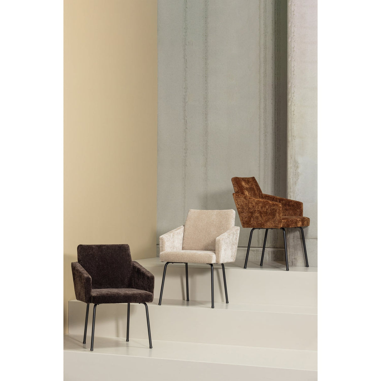 Mount Eetkamerstoel Met Armleuning 3 D Chenille Middenbruin