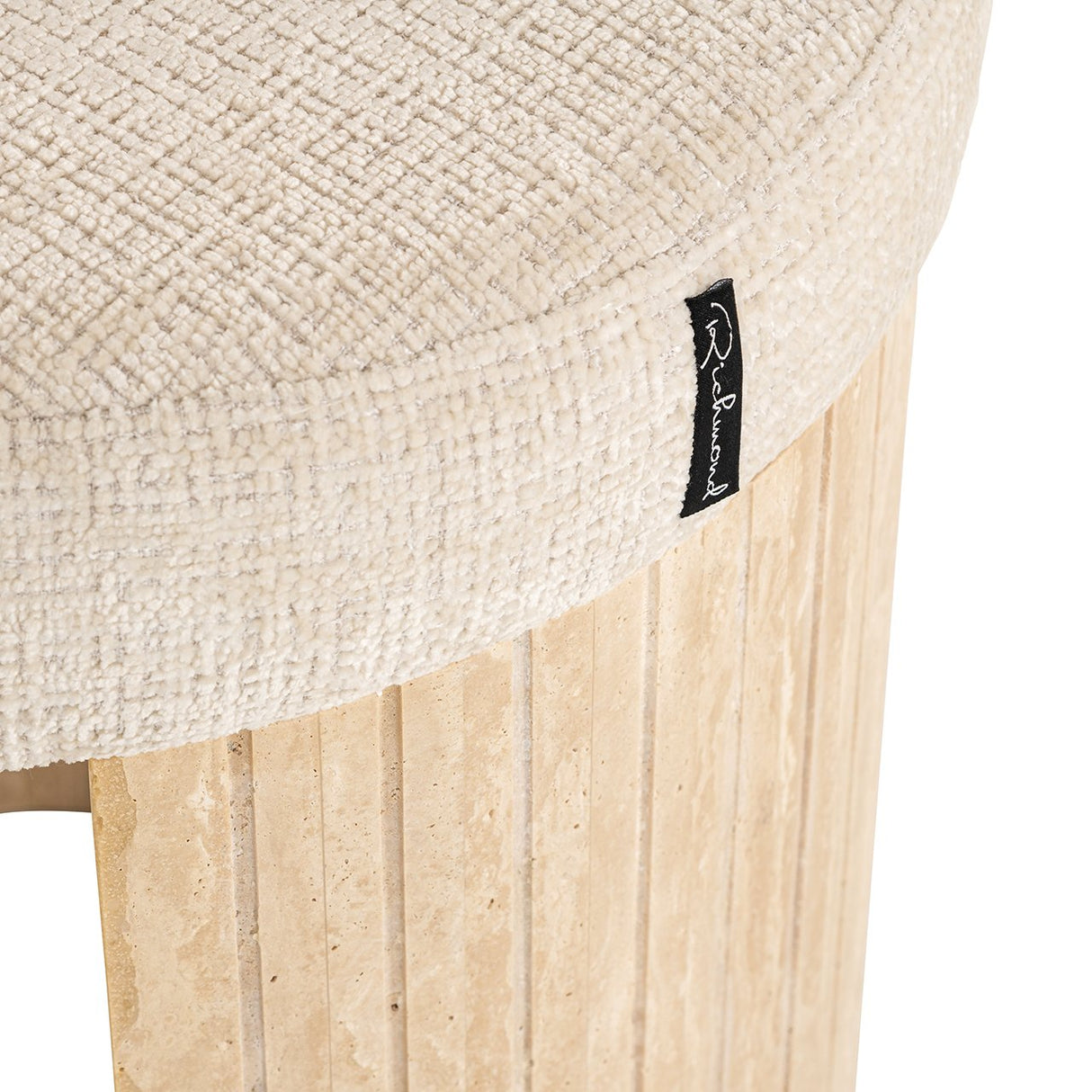 Poef Gallice natural beige travertine (Beige) van Richmond Interiors – Luxe comfort op maat van PureWonen. Vraag naar de beste prijs.