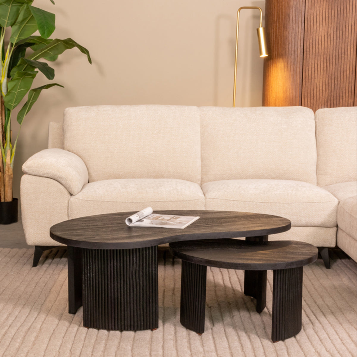 LABEL51 Salontafel Timon - Zwart - Mangohout - 100 cm van LABEL51 – Luxe comfort op maat van PureWonen. Vraag naar de beste prijs.