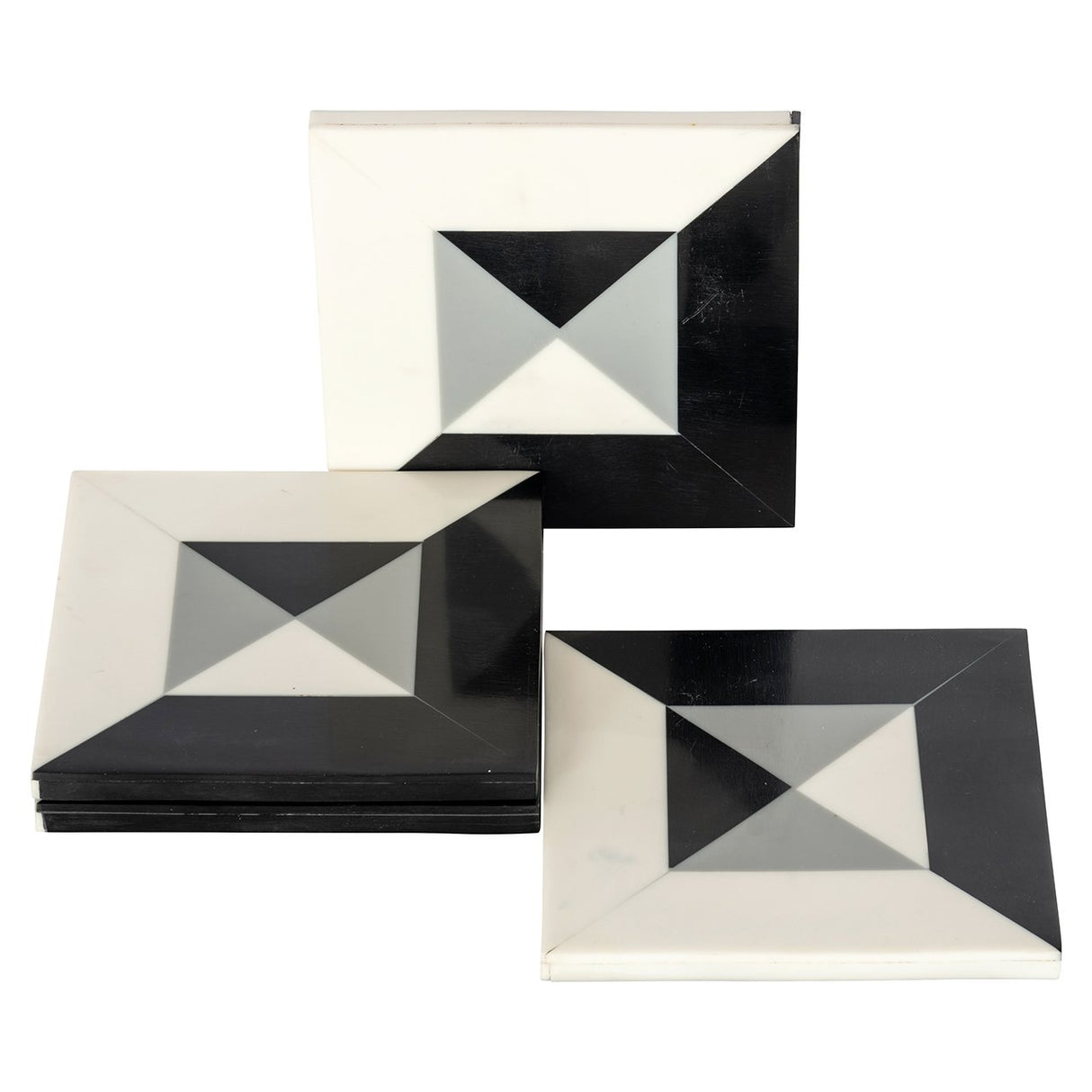 Onderzetter Louel (Black/white) van Richmond Interiors – Luxe comfort op maat van PureWonen. Vraag naar de beste prijs.