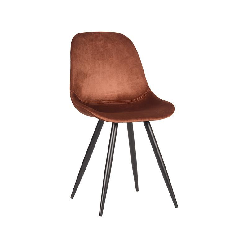 LABEL51 Eetkamerstoel Capri - Rust - Fluweel van LABEL51 – Luxe comfort op maat van PureWonen. Vraag naar de beste prijs.