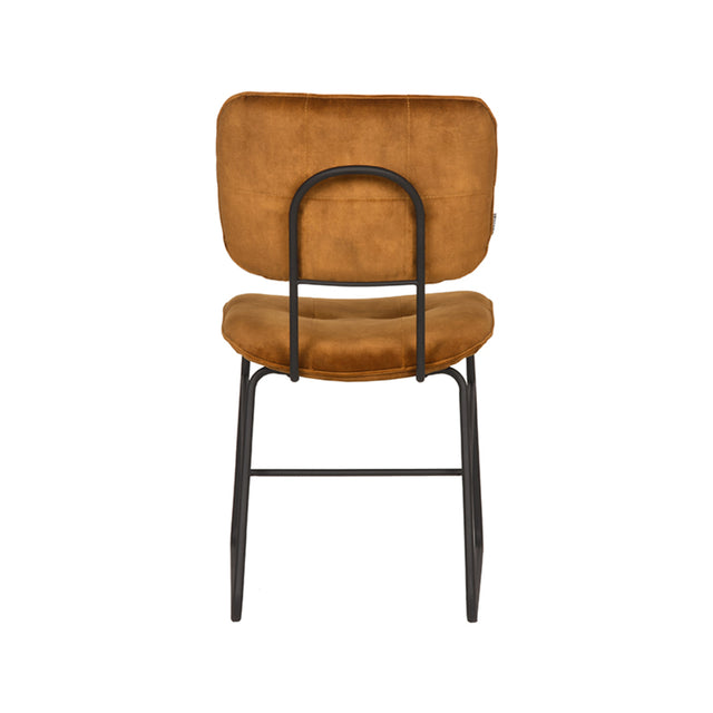 LABEL51 Eetkamerstoel Dez - Oker - Velours van LABEL51 – Luxe comfort op maat van PureWonen. Vraag naar de beste prijs.