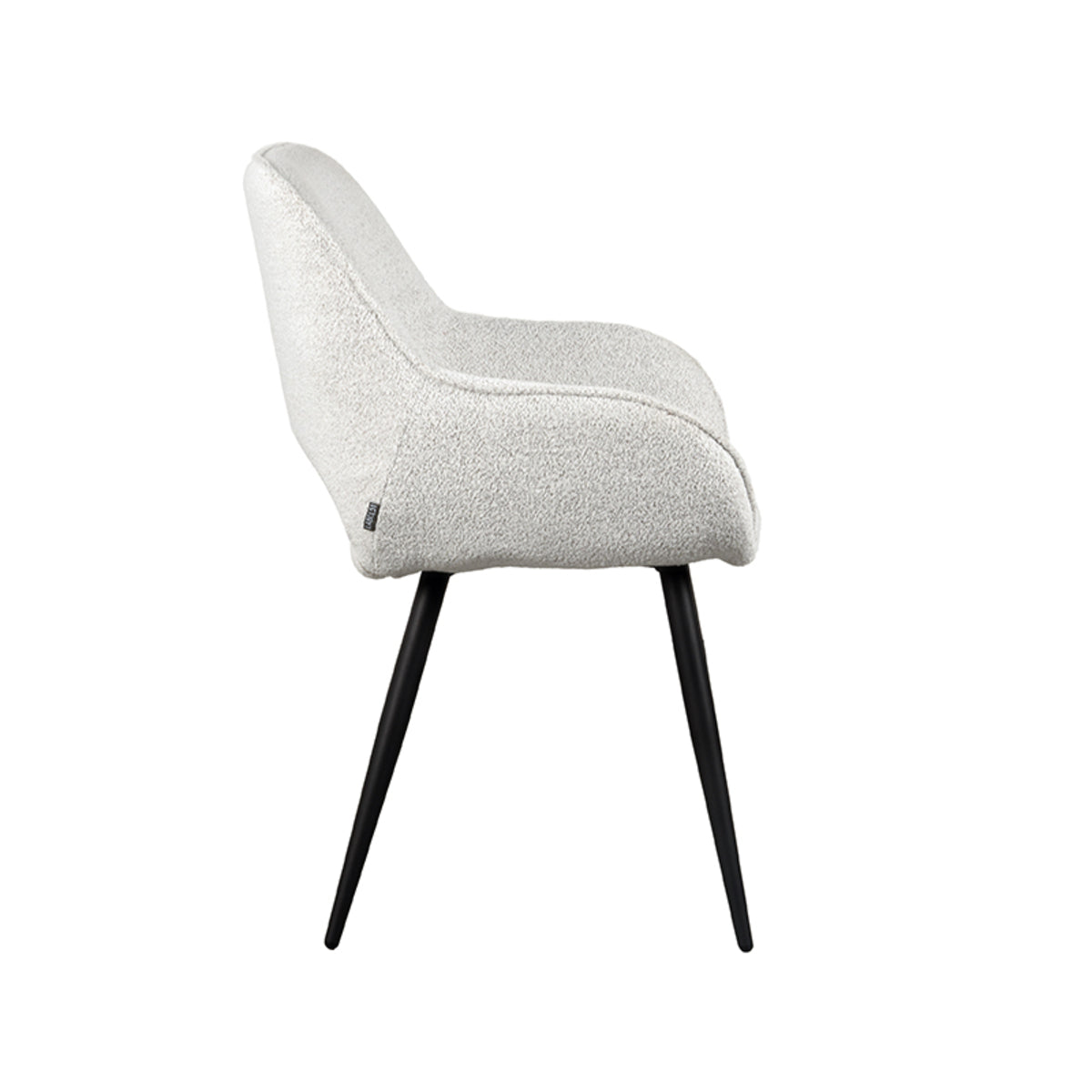 LABEL51 Eetkamerstoel Fer - Wit - Boucle van LABEL51 – Luxe comfort op maat van PureWonen. Vraag naar de beste prijs.