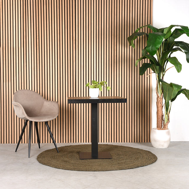 LABEL51 Eetkamerstoel Forli - Zand - Fluweel van LABEL51 – Luxe comfort op maat van PureWonen. Vraag naar de beste prijs.