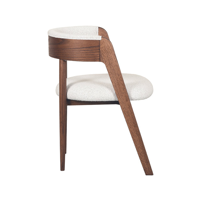 LABEL51 Eetkamerstoel Sasha - Wit - Boucle van LABEL51 – Luxe comfort op maat van PureWonen. Vraag naar de beste prijs.