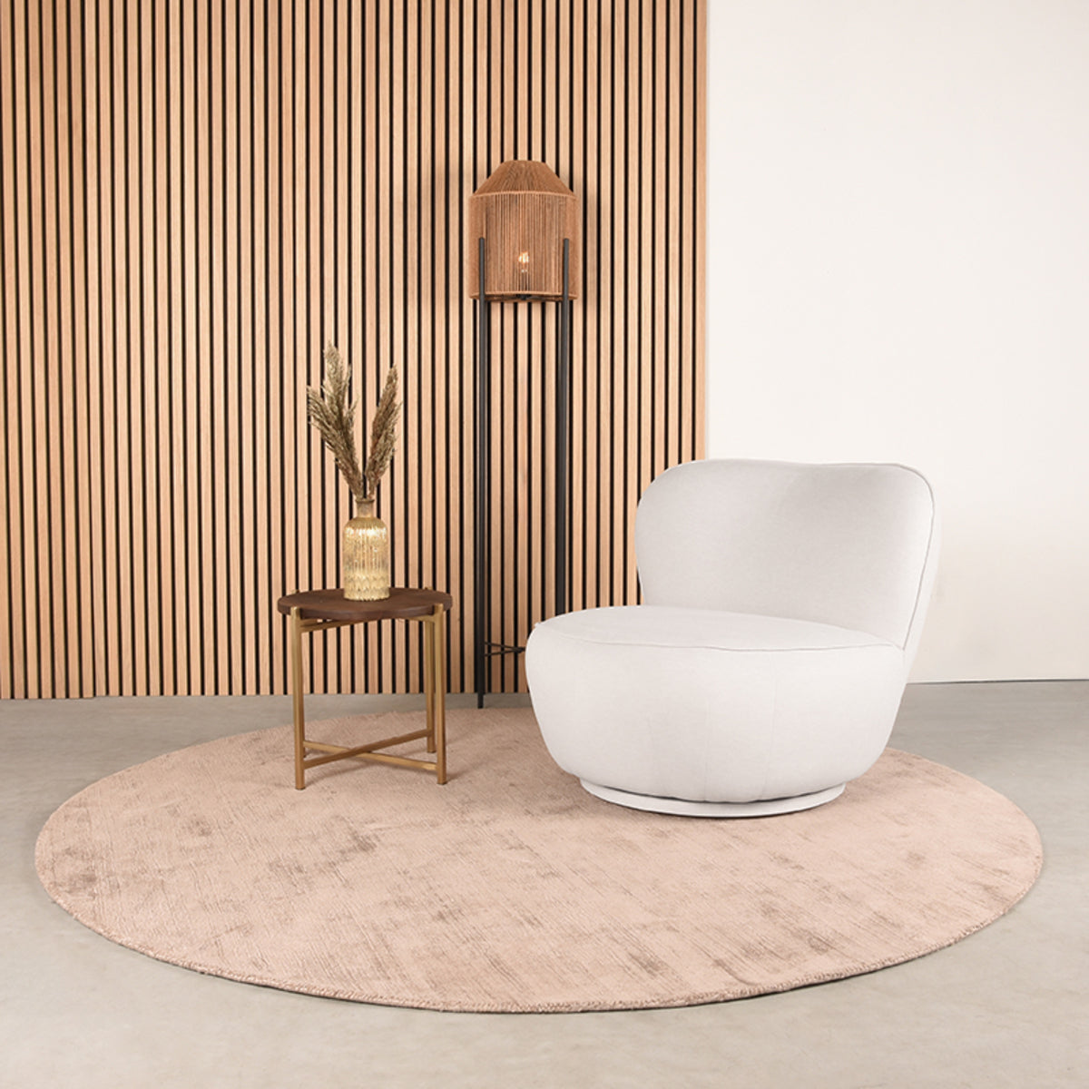 LABEL51 Fauteuil Bunny - Crème - Microfiber van LABEL51 – Luxe comfort op maat van PureWonen. Vraag naar de beste prijs.