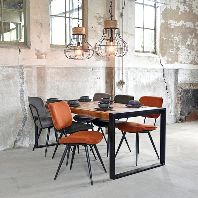 LABEL51 Eetkamerstoel Vic - Donkergrijs - Ribcord van LABEL51 – Luxe comfort op maat van PureWonen. Vraag naar de beste prijs.