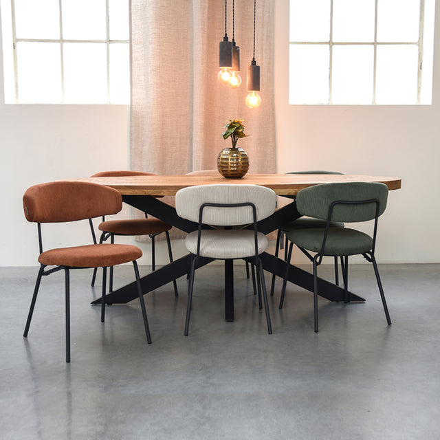 LABEL51 Eetkamerstoel Zack - Forest - Ribcord van LABEL51 – Luxe comfort op maat van PureWonen. Vraag naar de beste prijs.